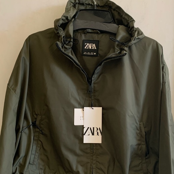 NWT army green nylon cropped jacket with hood, size L - Picture 7 of 7